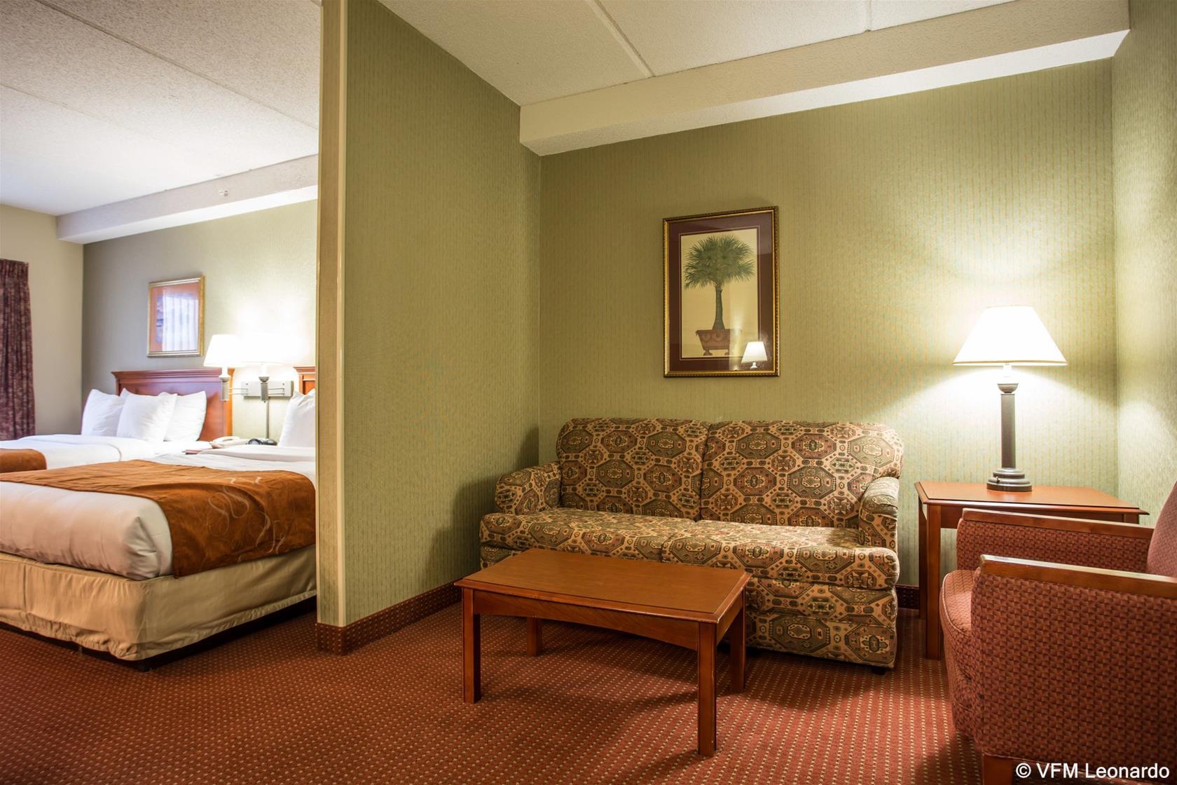 Comfort Suites Northlake Huntersville Exterior photo