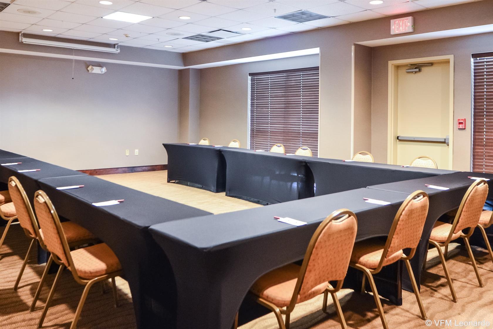 Comfort Suites Northlake Huntersville Exterior photo